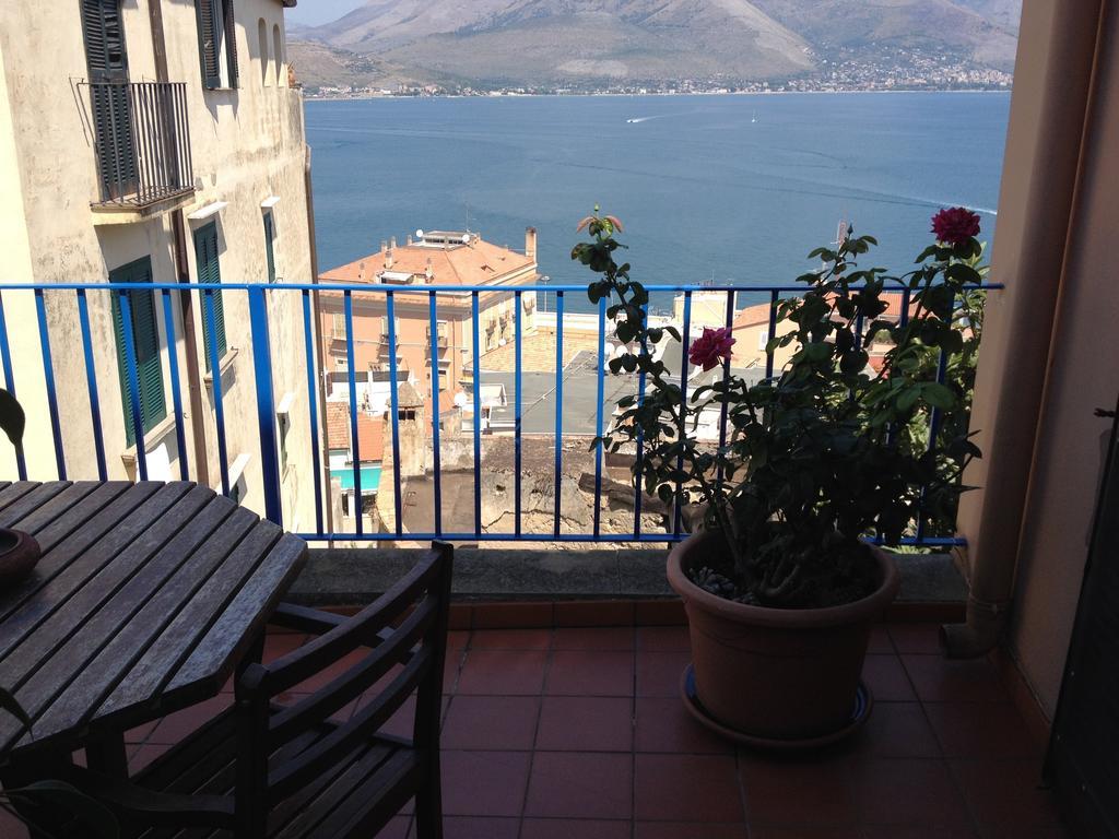 Bed & Breakfast Castello Aragonese Gaeta Room photo